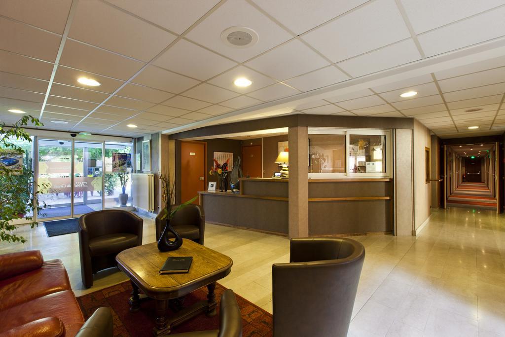 Cit'Hotel Du Circuit Magny-Cours Exteriér fotografie